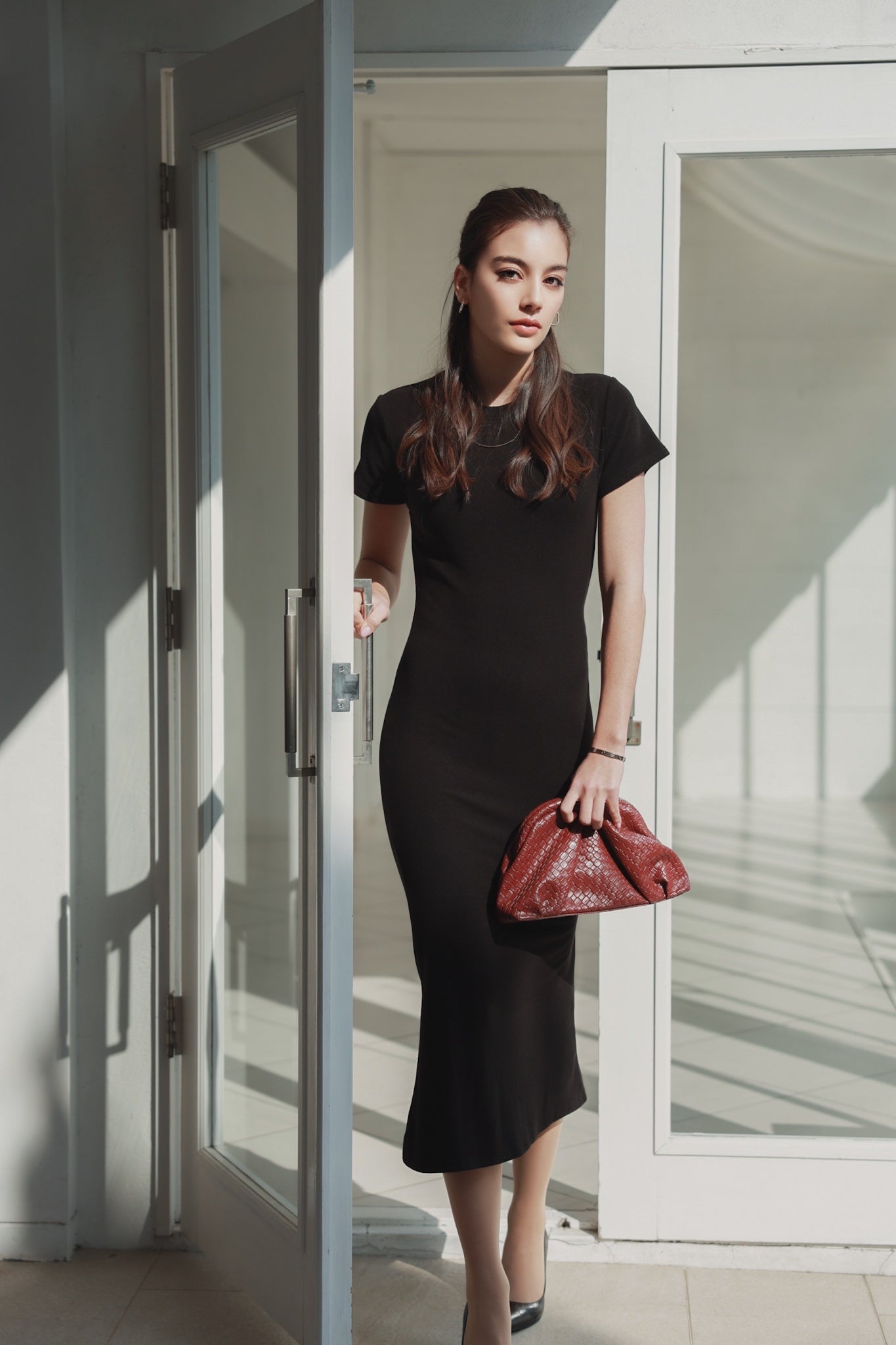 Crew Neck Dress (BK)